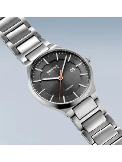 BERING Herrenuhren-Herrenuhr Solar Titan 15239-779