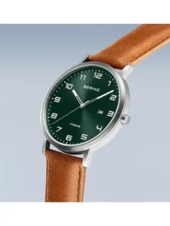 BERING Herrenuhren-Titanium 18640-568
