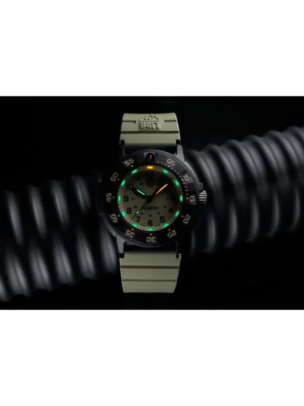 LUMINOX Herrenuhren-ORIGINAL NAVY SEAL 3000 EVO SERIES sand XS.3010.EVO.S