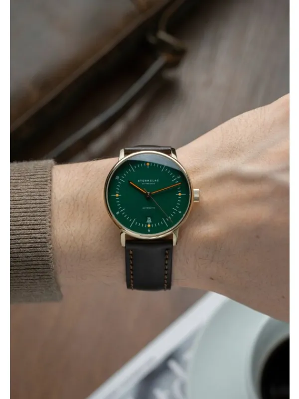 STERNGLAS Herrenuhren | Damenuhren-NAOS Automatik dunkelgrün gold Band Bridle dunkelbraun S02-NA22-BR01